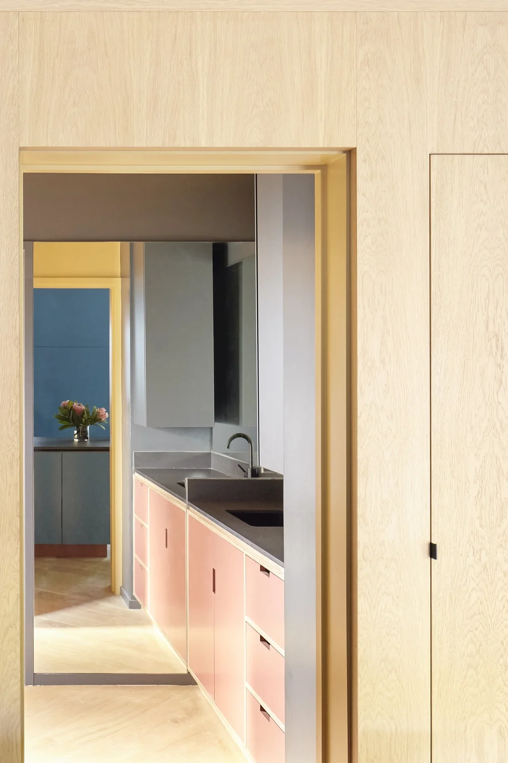 Ivanhoe Mid-Century, mid-century modern renovation by interior designer Tracey Gallacher (view 4 of 14)
